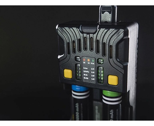 Универсальное зарядное устройство Armytek UNI C2