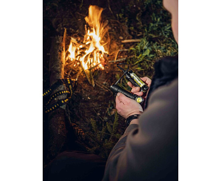 Armytek Визард C2 PRO Макс Magnet USB (теплый свет)