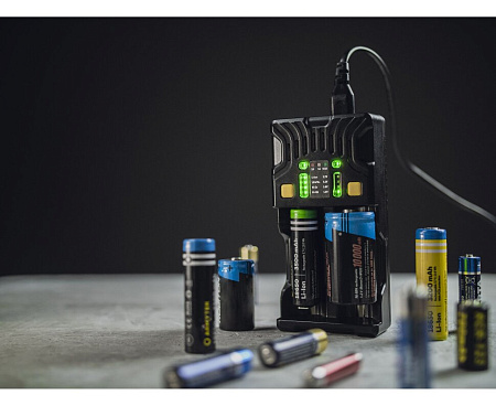 Универсальное зарядное устройство Armytek UNI C2
